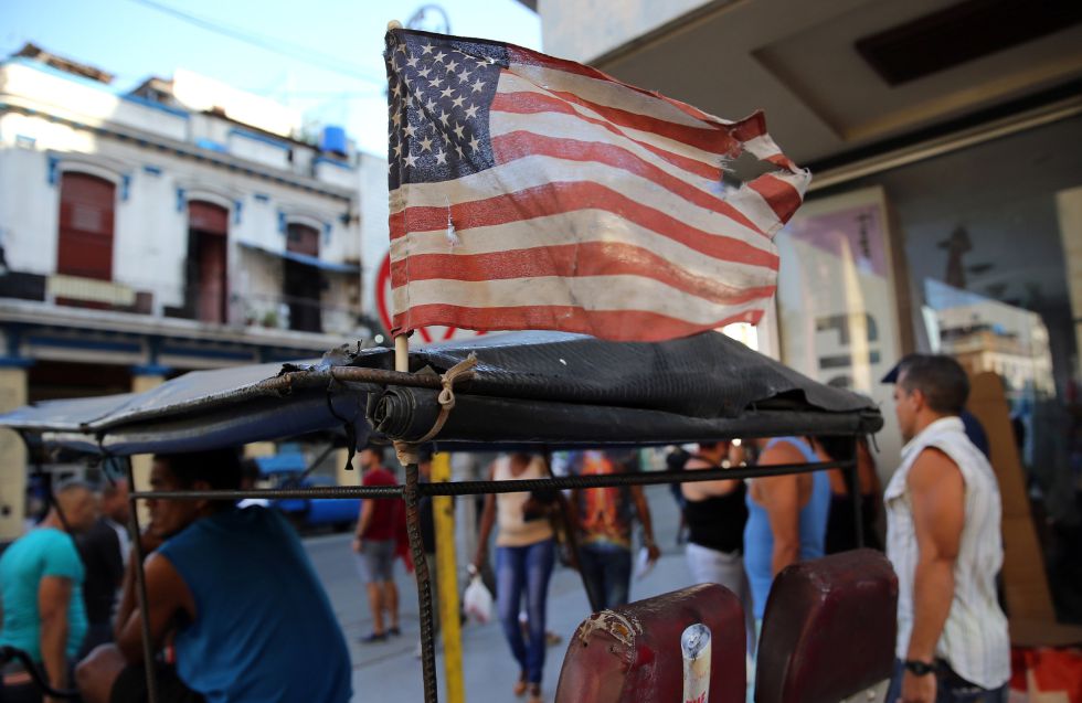 EE UU autoriza el uso de dólares en algunas transacciones con Cuba