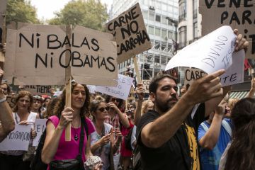 Las proclamas contra el presidente de EE UU se repitieron a lo largo de la marcha. Las proclamas contra el presidente de EE UU se repitieron a lo largo de la marcha.