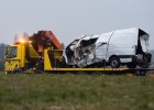 Moren 12 persones a França en xocar un microbús amb un camió