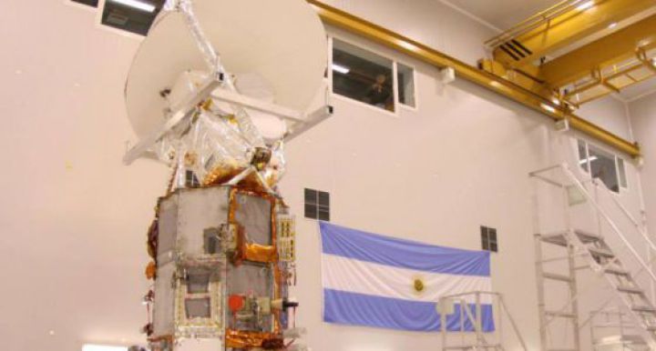 El primero de los satélites fabricados en Argentina. El primero de los satélites fabricados en Argentina.