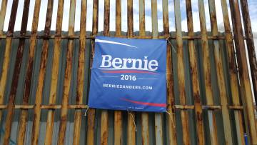 Entrada a la oficina del candidato Bernie Sanders