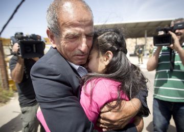 Israel liberta menina palestina de 12 anos depois de dois meses presa Israel liberta menina palestina de 12 anos depois de dois meses presa