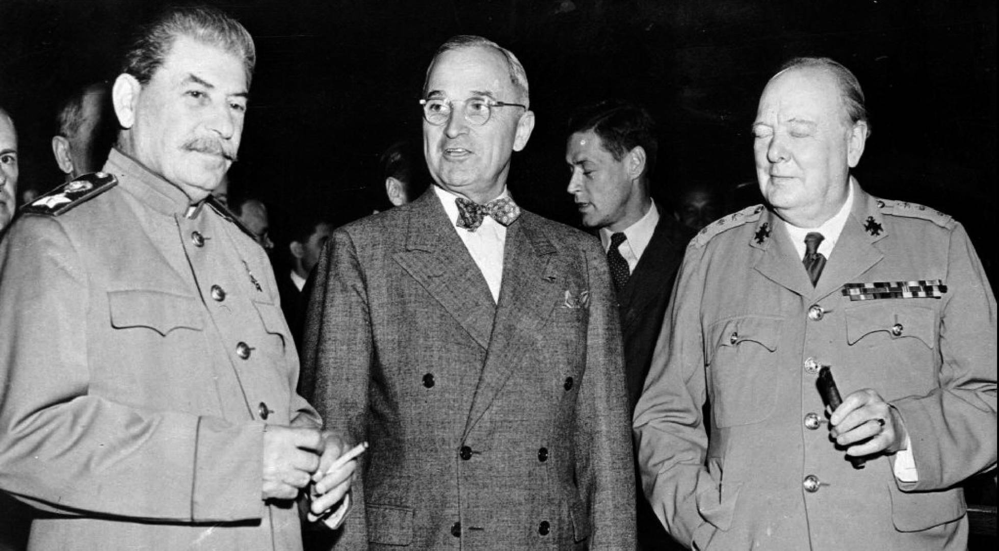 El líder soviético, Josef Stalin, el presidente norteamericano, Harry Truman, y el primer ministro británico, Winston Churchill, en 1945 en Berlín. El líder soviético, Josef Stalin, el presidente norteamericano, Harry Truman, y el primer ministro británico, Winston Churchill, en 1945 en Berlín.