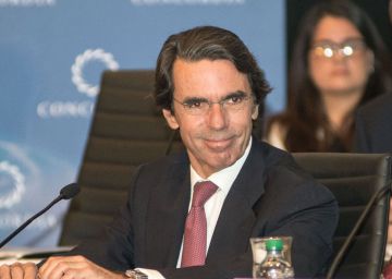 Aznar cuestiona la política de apertura de EE UU hacia Cuba Aznar cuestiona la política de apertura de EE UU hacia Cuba