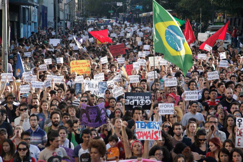Michel Temer sufre la primera cacerolada de su nuevo mandato Michel Temer sufre la primera cacerolada de su nuevo mandato