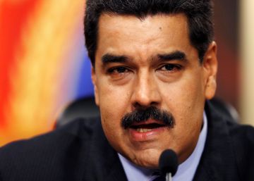 Maduro anuncia “contraofensiva” frente às “ameaças” do exterior