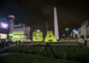 El Obelisco y la Plaza de la República, el corazón mismo de la Ciudad de Buenos Aires.
