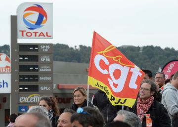 Greve contra reforma trabalhista na França provoca falta de combustível