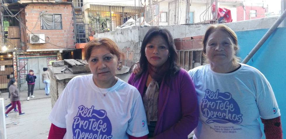 Nilda, Karin e Agustina, integrantes da rede Protege Direitos.
