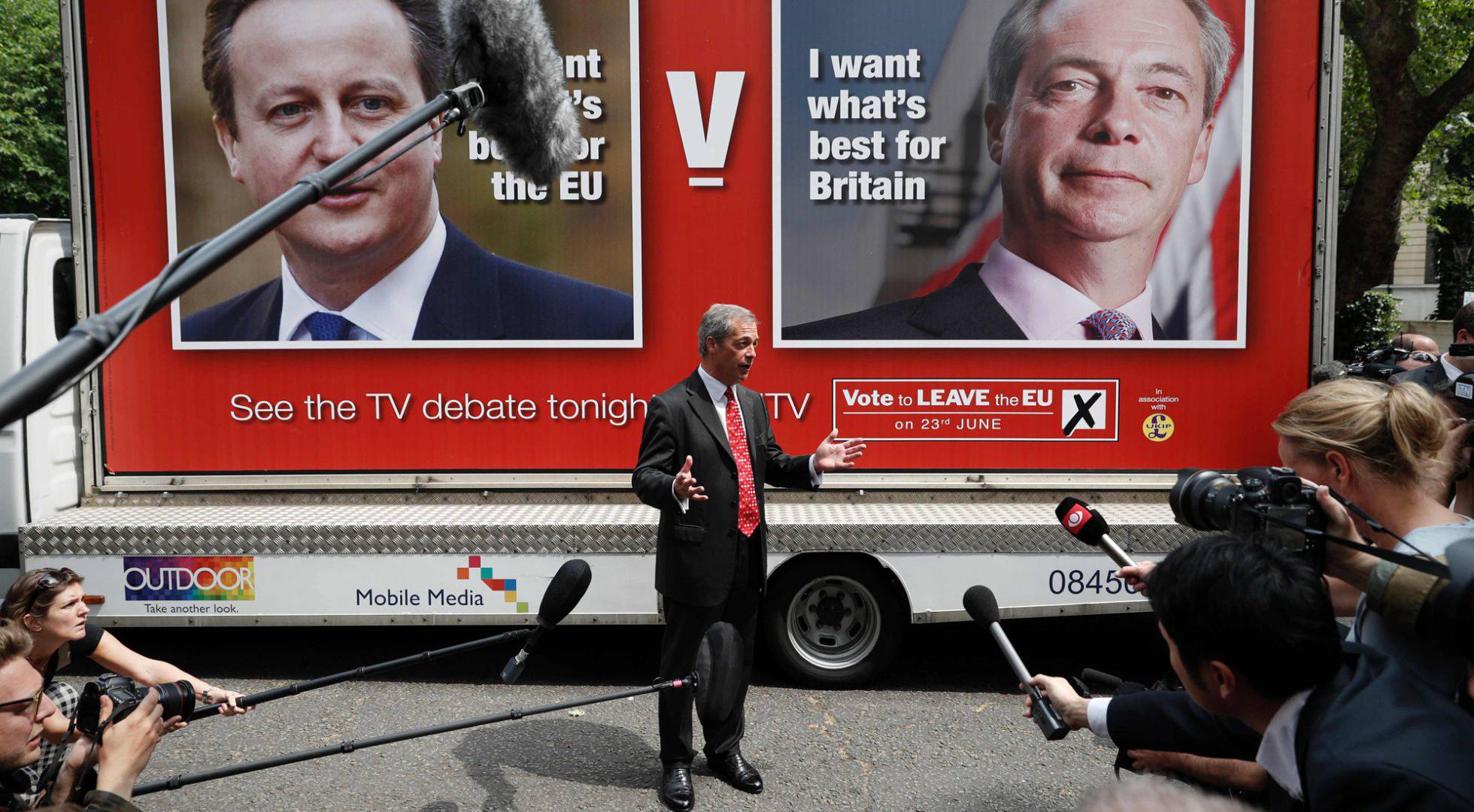 El líder del Partido por la Independencia del Reino Unido (UKIP), Nigel Farage, este martes en Londres. El líder del Partido por la Independencia del Reino Unido (UKIP), Nigel Farage, este martes en Londres.
