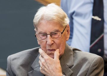 Condenado a cinco años de cárcel un guardia nazi de Auschwitz Condenado a cinco años de cárcel un guardia nazi de Auschwitz
