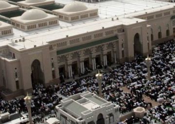 Suicida explode bomba perto da Mesquita do Profeta, em Medina