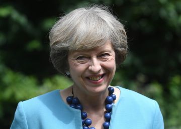 May se aleja de Cameron y se encomienda a los eurófobos May se aleja de Cameron y se encomienda a los eurófobos