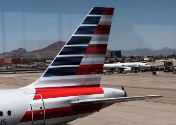 Siete pasajeros se bajan de un vuelo Miami-Buenos Aires porque los pilotos eran mujeres Siete pasajeros se bajan de un vuelo Miami-Buenos Aires porque los pilotos eran mujeres