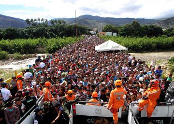 “Liberdade!”, “Obrigado, Colômbia!”: a comemoração dos venezuelanos ao cruzar a fronteira “Liberdade!”, “Obrigado, Colômbia!”: a comemoração dos venezuelanos ao cruzar a fronteira