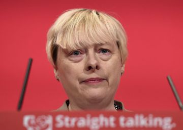 Angela Eagle se retira de la carrera laborista para sustituir a Corbyn