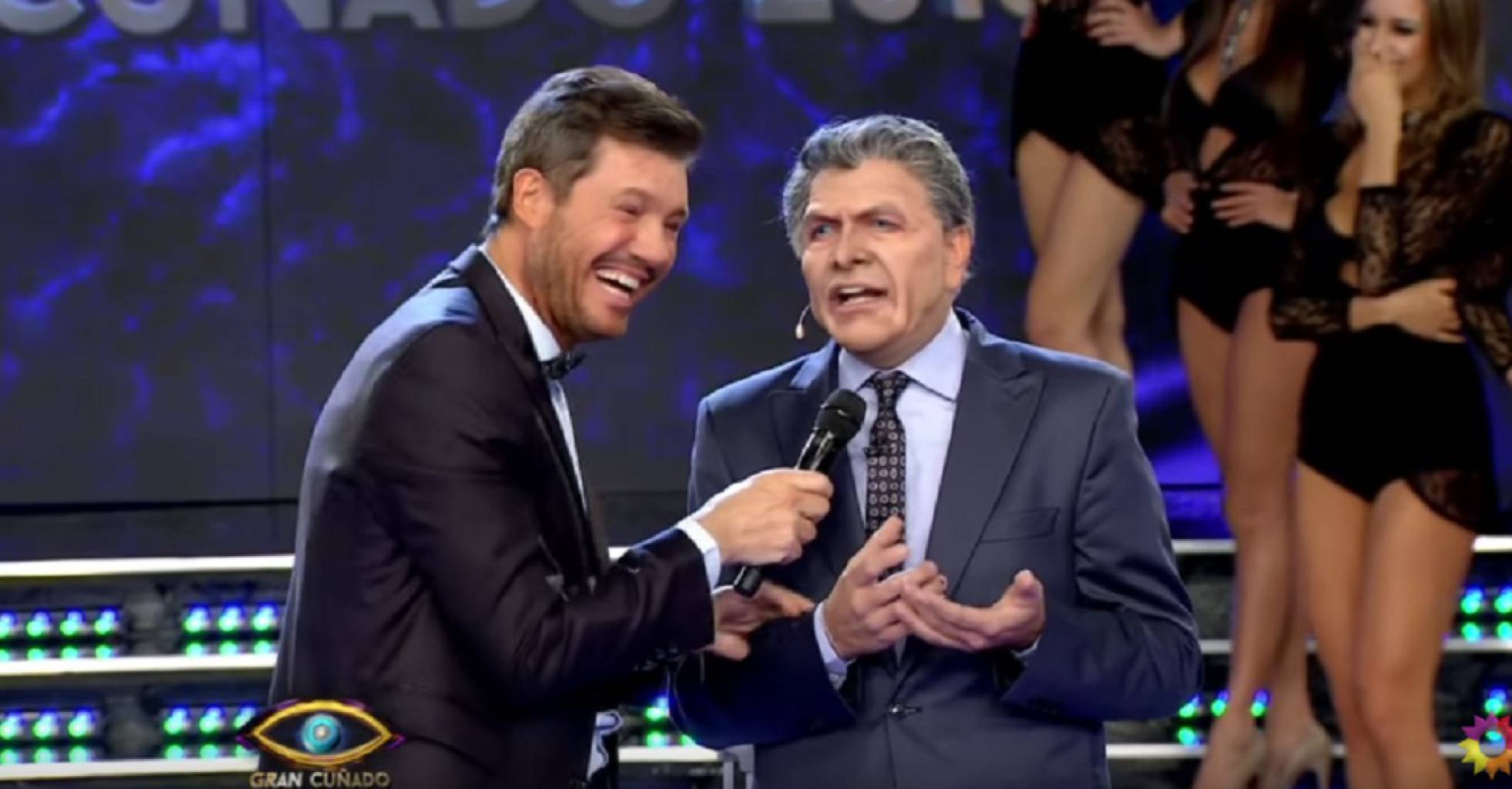 Marcelo Tinelli y el imitador de Mauricio Macri en ShowMatch. Marcelo Tinelli y el imitador de Mauricio Macri en ShowMatch.