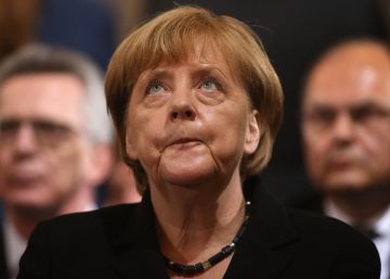 La popularidad de Merkel se desploma tras los ataques terroristas