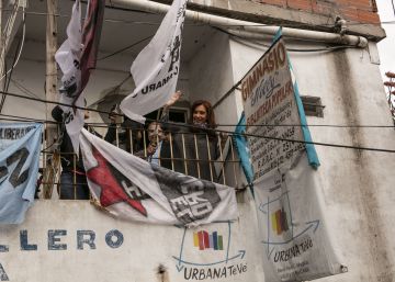 Cristina Kirchner busca seu lugar entre os mais pobres