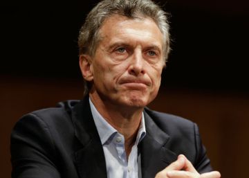 Macri é recebido com insultos e pedras em um ato oficial na Argentina