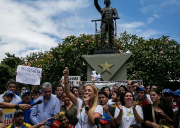 La oposición venezolana exhibe músculo y presiona más a Maduro La oposición venezolana exhibe músculo y presiona más a Maduro