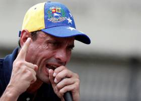 Venezuela expulsa a un reportero y deniega la entrada a otros cuatro medios para cubrir la manifestación
