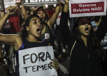 El apoyo a la democracia baja en América Latina, según el Latinobarómetro El apoyo a la democracia baja en América Latina, según el Latinobarómetro