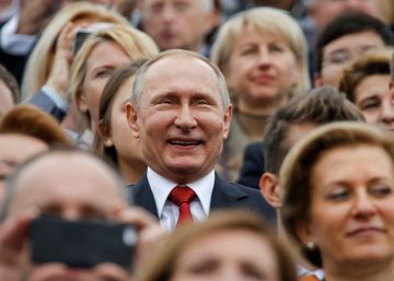 Putin se erige en zar de un sistema arcaico Putin se erige en zar de un sistema arcaico