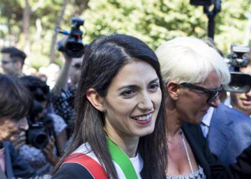 El desgobierno de la alcaldesa agrava el caos de Roma El desgobierno de la alcaldesa agrava el caos de Roma