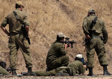 Síria dispara mísseis contra avião de combate israelense Síria dispara mísseis contra avião de combate israelense