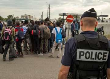 Francia abrirá 8.500 nuevas plazas para desmantelar la ‘Jungla’ de Calais