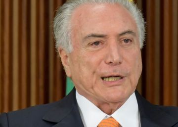 Temer privatiza cuatro aeropuertos de Brasil y múltiples servicios