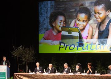César Alierta presenta en Asís el proyecto ProFuturo César Alierta presenta en Asís el proyecto ProFuturo