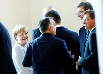 Problemas internos enfraquecem a liderança de Merkel na Europa