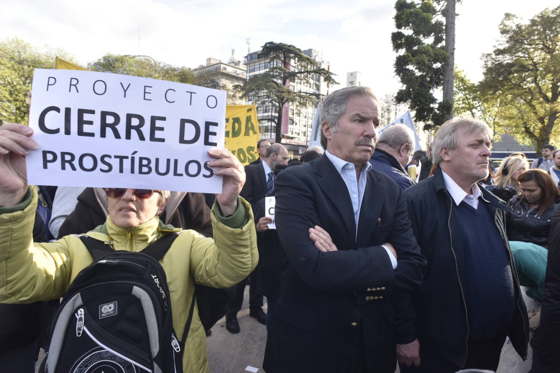 Gustavo Vera (d) y el diputado nacional Felipe Solá (i) en la misa de hace una semana. Gustavo Vera (d) y el diputado nacional Felipe Solá (i) en la misa de hace una semana.