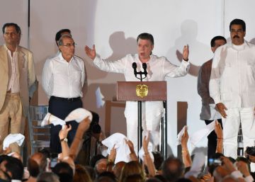 Santos, admirado no exterior, mas rejeitado pelos colombianos