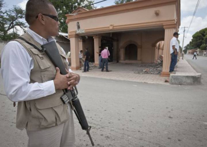 Silencio, aquí se mata Silencio, aquí se mata