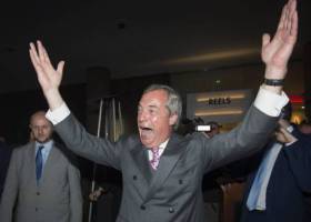 Boris Johnson, duro defensor de salir de la UE, escribió a favor de la permanencia