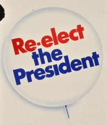 Chapa electoral de 1972 para pedir el voto a Nixon.