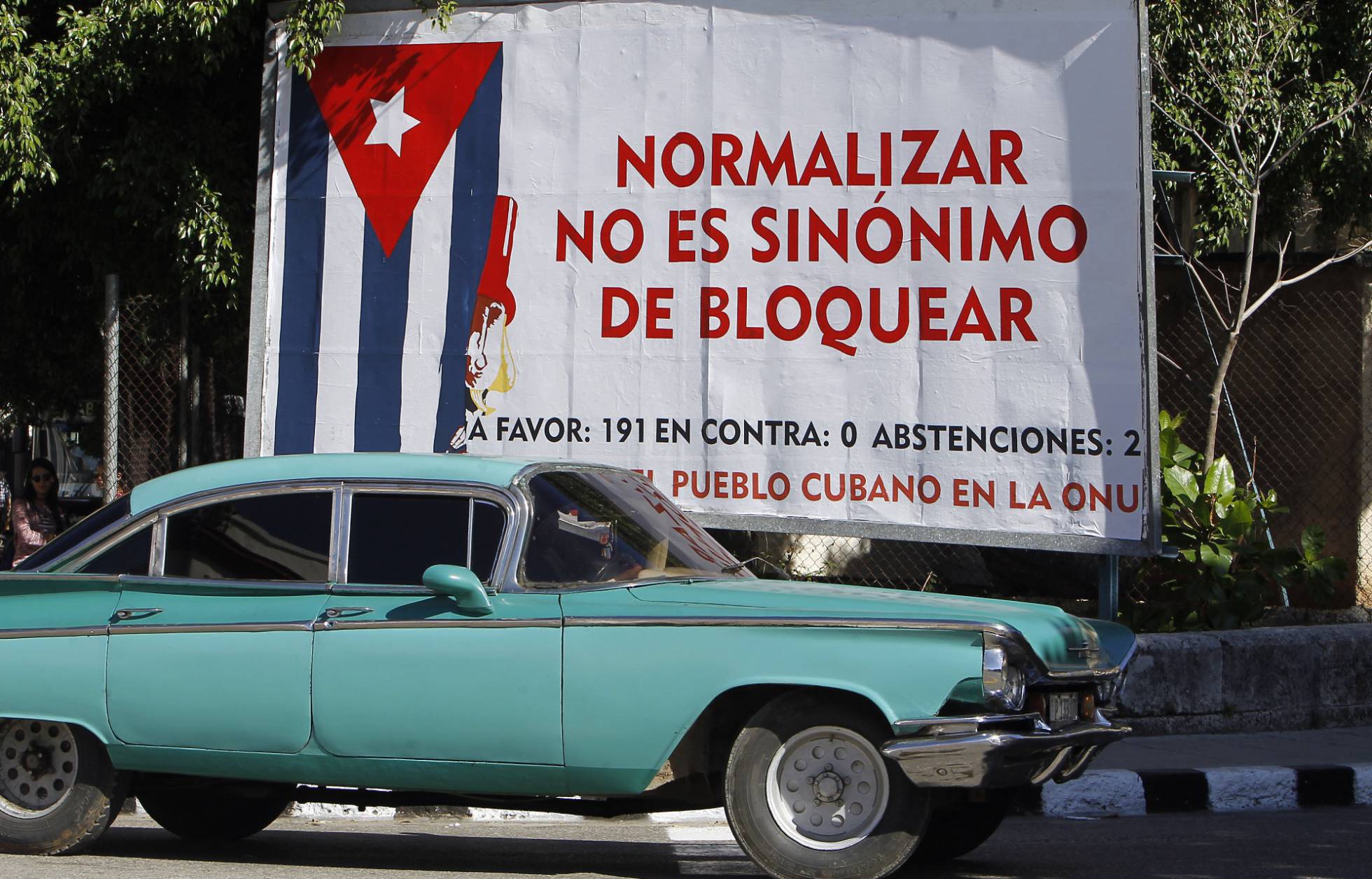 Un cartel alusivo al bloqueo de EEUU contra Cuba, en La Habana. Un cartel alusivo al bloqueo de EEUU contra Cuba, en La Habana.