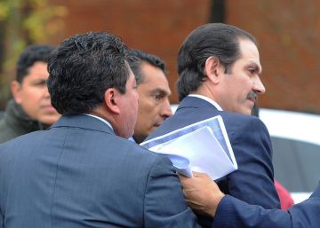El exgobernador de Sonora se entrega a las autoridades El exgobernador de Sonora se entrega a las autoridades