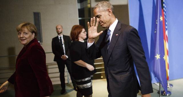 La canciller Angela Merkel y el presidente Barack Obama, tras la rueda de prensa del jueves en Berlín. La canciller Angela Merkel y el presidente Barack Obama, tras la rueda de prensa del jueves en Berlín.