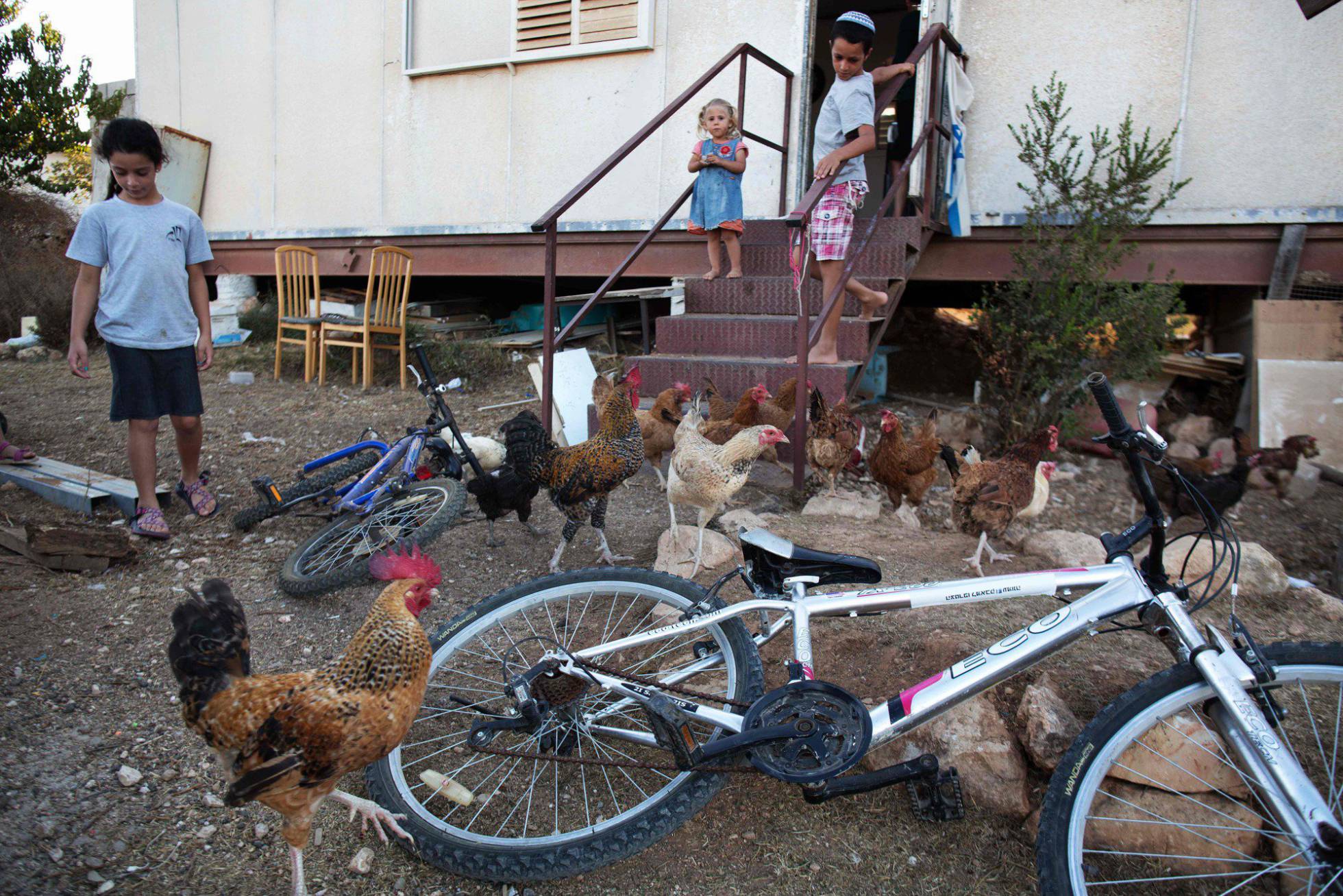 Niños israelíes en el asentamiento de Amona, en septiembre Niños israelíes en el asentamiento de Amona, en septiembre