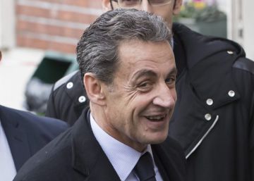 La dreta elimina Sarkozy a la primera com a candidat a l’Elisi