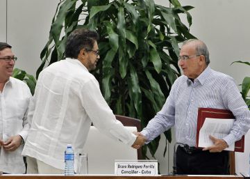 Iv&aacute;n M&aacute;rquez y De la Calle, tras la firma del nuevo acuerdo de paz. 