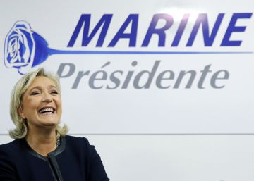 Marine Le Pen maquilla al Frente Nacional con los Rolling y Banksy