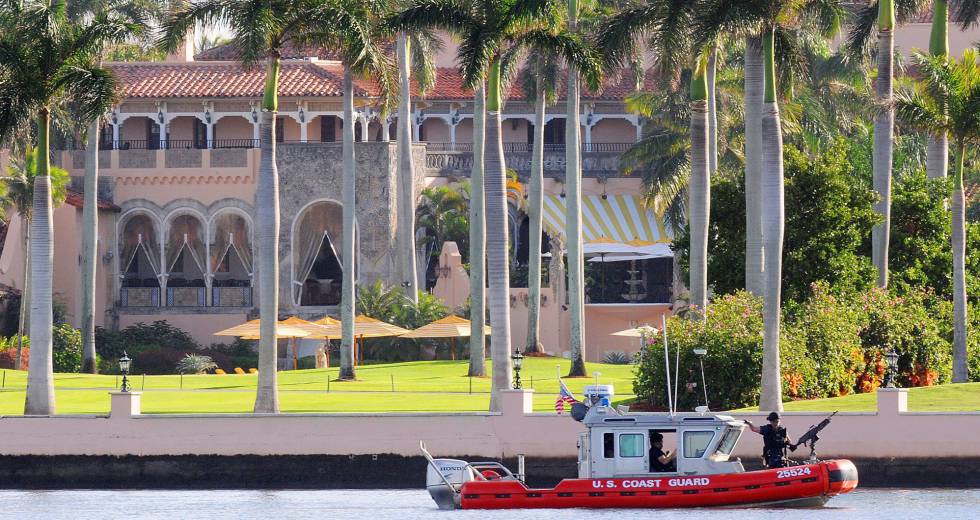 Una patrulla costera vigila la mansión de Trump.