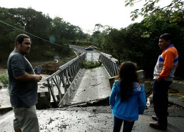 El huracán Otto deja al menos nueve muertos en Costa Rica