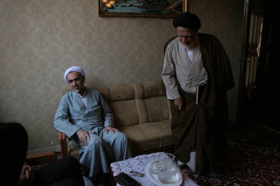 Ahmed Montazerí durante una entrevista en 2010, medio año después de la muerte de su padrern 