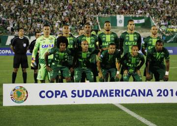 Resultado de imagem para chapecoense 2016